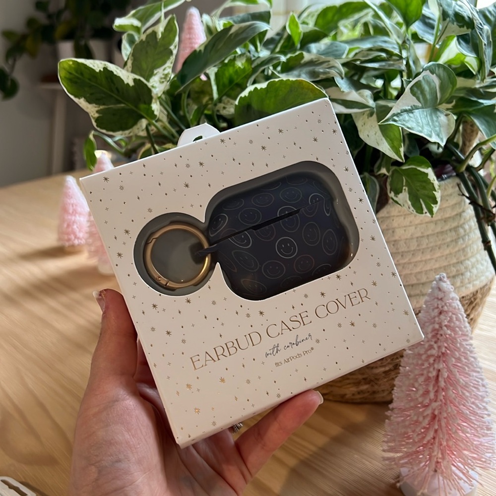 AIRPODS PRO CASE COVER